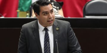 Busca iniciativa de reforma incorporar a jóvenes en tareas de gestión pública a nivel local