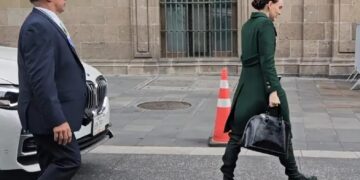 Sheinbaum se reúne con empresarios e integrantes del Foro Económico Mundial