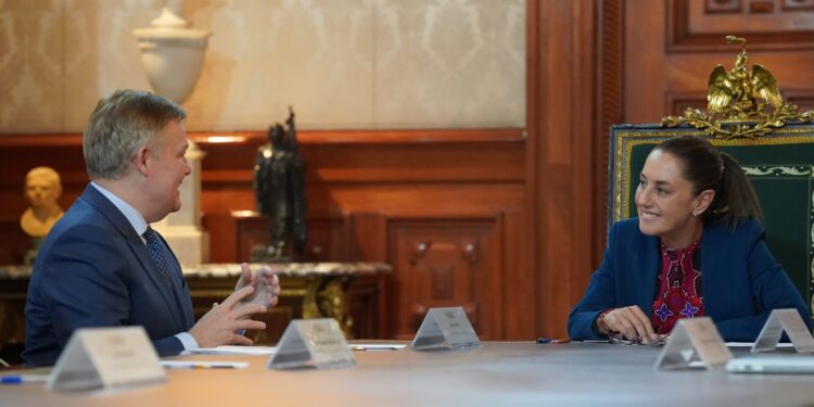 Claudia Sheinbaum se reúne con el director de Scotiabank