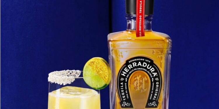 Brilla el origen del reposado en Concours Mondial de Bruxelles: Casa Herradura gana Medalla