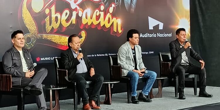 Cincuenta años de canciones, lágrimas y aplausos: Liberación vuelve al Templo del Auditorio Nacional