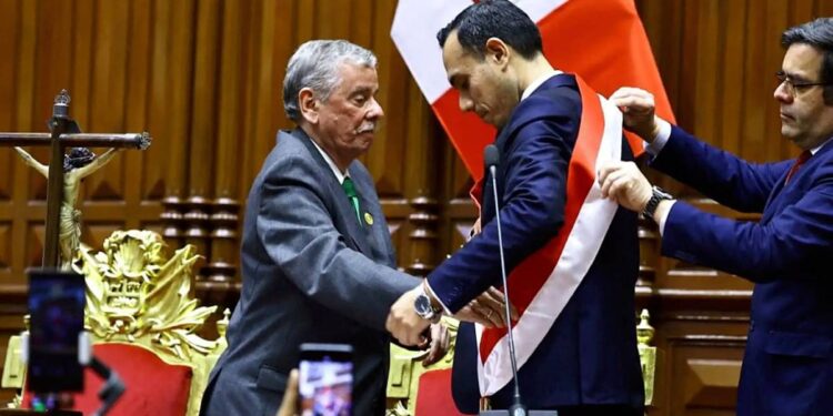 Quién es José Jerí, el inesperado nuevo presidente de Perú