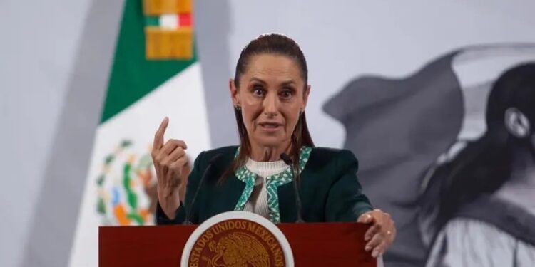 Sheinbaum llama a Noroña a respetar a viuda del alcalde asesinado en Uruapan