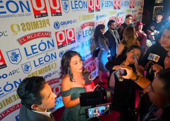 Todos somos uno: Maryam Pirband al presentar su película Vertical