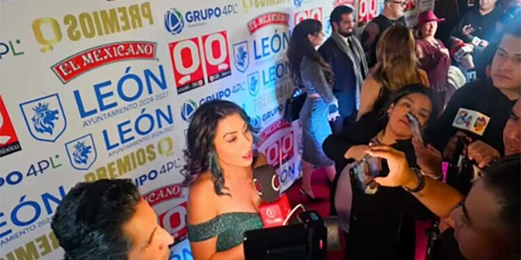 Todos somos uno: Maryam Pirband al presentar su película Vertical