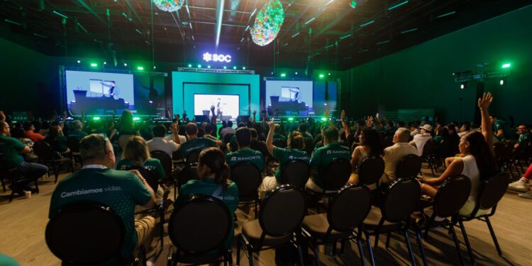 SOC celebra 25 años cambiando vidas y consolidándose como el asesor financiero más importante de México