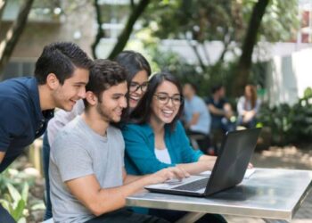 Universidad Mundis revoluciona la educación con un modelo inclusivo y flexible para las nuevas generaciones