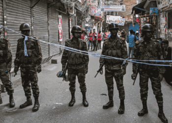 Al menos tres fallecidos tras sismo de 5.5 en Bangladés