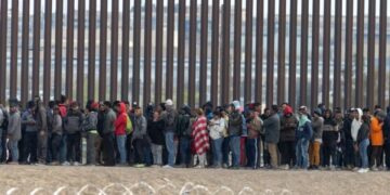 Gobierno de Trump revisará procesos de refugiados que ingresaron a EU durante administración de Biden