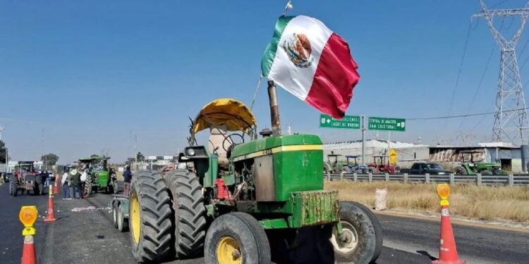 Agricultores anuncian paro este próximo 24 de noviembre para exigir precio fijo al maíz y detener la nueva Ley de Agua