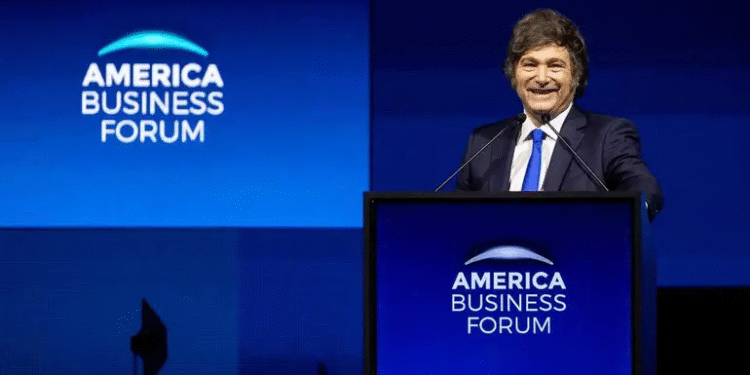 Milei anuncia el regreso de Argentina al mercado internacional de deuda