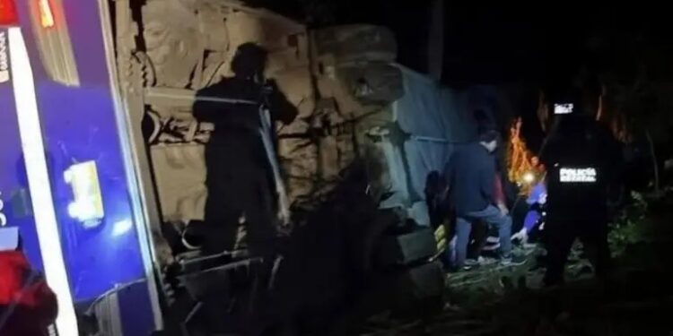 Tragedia en la México–Tampico deja cinco muertos y 22 heridos