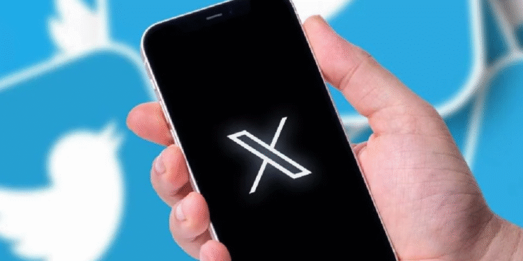 UE multa con 120 millones a X de Elon Musk por infringir la ley digital