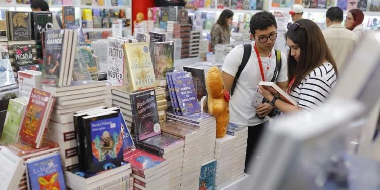 Más de 18 millones de mexicanos compraron un libro en el último año: estudio