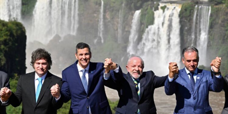 Lula y Milei chocan por Venezuela durante cumbre del Mercosur