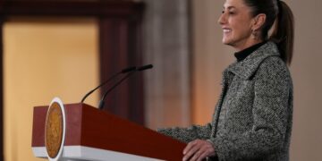 México se escribe con “M” de migrante; nuestra posición es su protección, no criminalización y la cooperación para el desarrollo: Presidenta