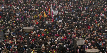 «Groenlandia no está a la venta»: miles de manifestantes toman las calles de Dinamarca en protesta contra de las amenazas de Trump