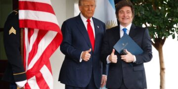 Trump invita a los presidentes de Argentina y Turquía a integrarse al consejo de paz para Gaza