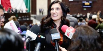 No sirve a los mexicanos una Constitución que no los beneficia en su día a día: Kenia López Rabadán