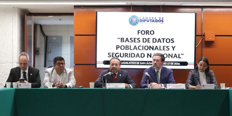 Organiza Felipe Miguel Delgado foro “Bases de Datos Poblacionales y Seguridad Nacional