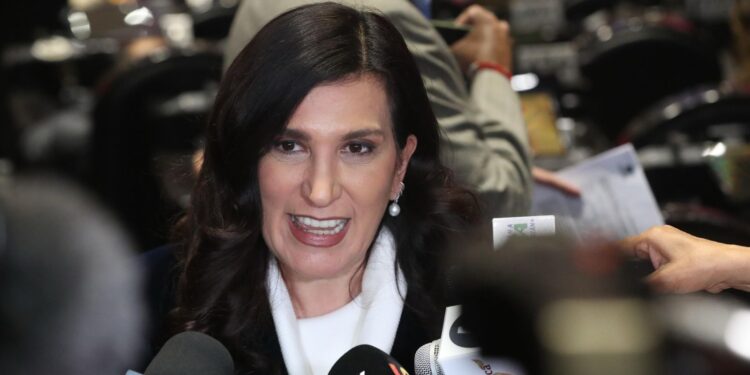 Garantiza Kenia López Rabadán legalidad, transparencia y apertura en el debate de la reforma electoral