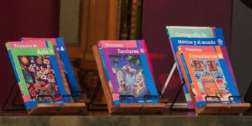 Libros de texto “son perfectibles, pero se mantienen”