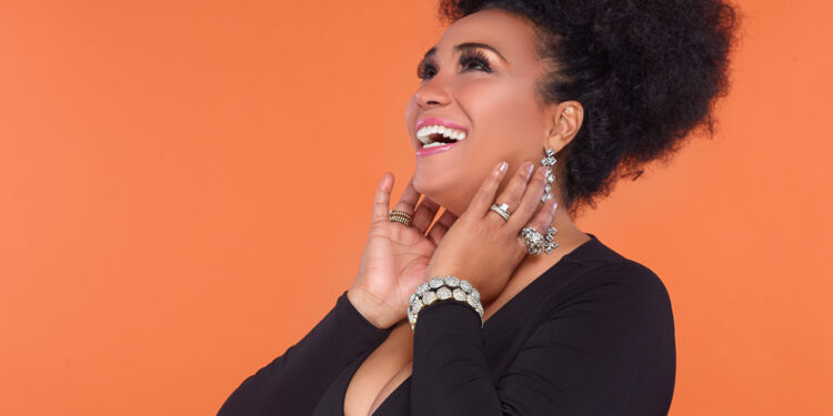 Aymée Nuviola presenta en México “ponte bonita”, un canto de rumba, dignidad y empoderamiento femenino