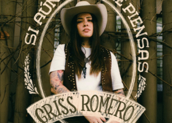 GRISS ROMERO estrena su EP “Si aún me piensas” como un homenaje a las canciones del regional mexicano que marcaron su infancia