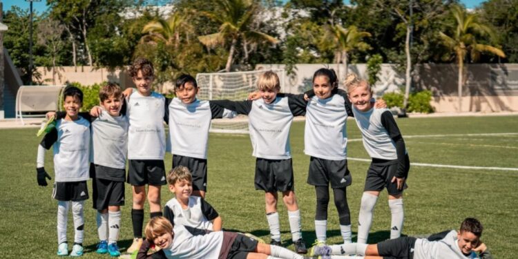 Tulum Country Club impulsa la formación deportiva con las primeras Clinics de la Fundación Real Madrid en México