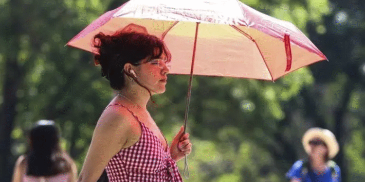 Activan Alerta Amarilla en CDMX por frío, vientos fuertes y alta radiación UV