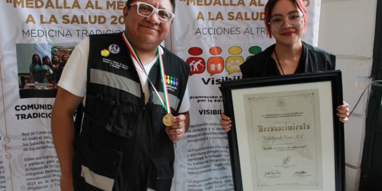 Distingue Congreso con Medalla al Mérito a profesionales en materia de salud: Dip. Valeria Cruz