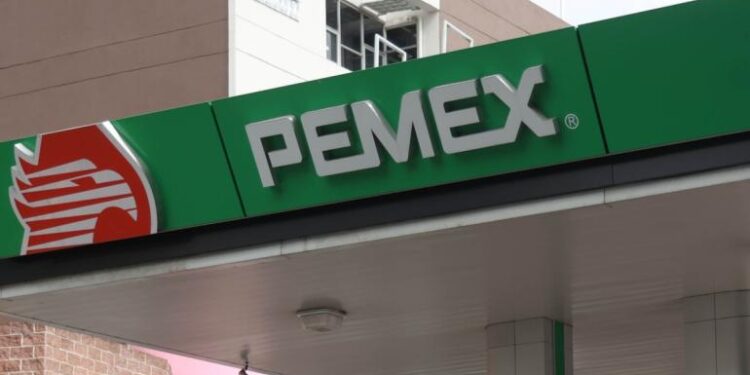 Bloqueo en planta de Pemex en Chiapas pone en riesgo el suministro de gasolina