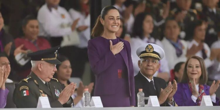 Sheinbaum conmemora el Día de la Mujer y destaca la contribución femenina en México