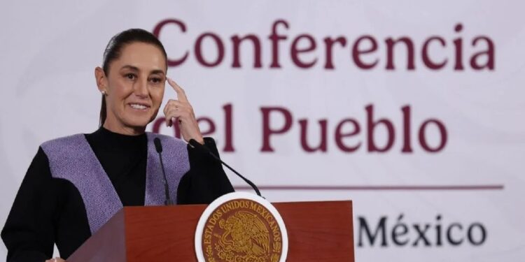 CONFERENCIA MATUTINA “Ya hay una hipótesis”: Sheinbaum afirma que primer derrame ocurrió desde un barco, pero detectaron más manchas de hidrocarburo