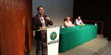 Exhiben en San Lázaro la película “El Informe Toledo”, basada en la vida y obra del artista plástico Francisco Benjamín López Toledo