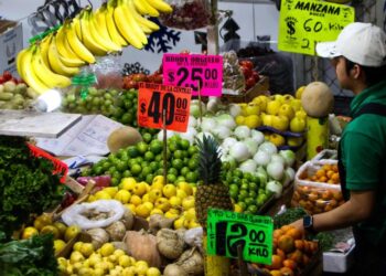 Se dispara la canasta alimentaria en México; mexicanos necesitan casi 5 mil pesos al mes
