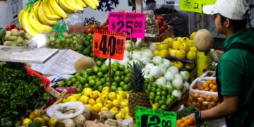 Se dispara la canasta alimentaria en México; mexicanos necesitan casi 5 mil pesos al mes