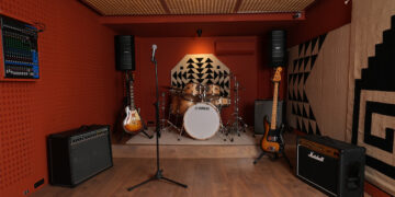 CÍNICO ESTUDIO ABRE SUS PUERTAS EN CDMX CON SALAS TEMÁTICAS Y TECNOLOGÍA DE PUNTA PARA LA CREACIÓN MUSICAL