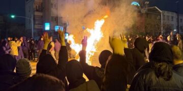 Trump confirma el envío de armas a manifestantes en Irán a través de los kurdos