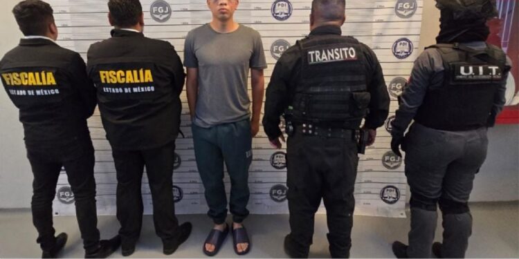 Ingresan al penal de Ecatepec a Kevin «N», acusado de atropellar y matar a cuatro personas afuera de hospital del IMSS