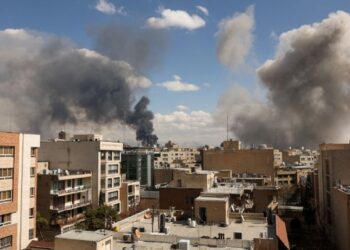 Irán actualiza la cifra de muertos en la ofensiva de EU e Israel: aumenta a más de 3 mil víctimas