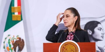 “Nadie se debe aprovechar de la situación”: Sheinbaum anuncia reuniones con gasolineros y el sector privado ante el aumento de precios