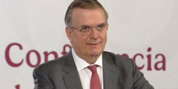 “No veo un abuso, fue la preocupación de un papá”, justifica Ebrard la estancia de su hijo en la embajada de México en Londres