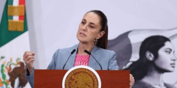 «Cambió su versión»: Sheinbaum arremete contra el fiscal de Chihuahua y evade confirmar presencia de la CIA