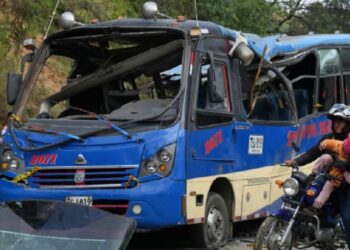 Se eleva a 19 el número de muertos por ataque con explosivos en Colombia