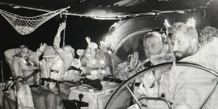 Interceptan 22 barcos de la Flotilla Global Sumud en aguas internacionales al intentar llegar a Gaza