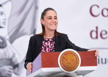 “Es una inversión histórica”: Presidenta destaca que al 2030 se destinarán más de un billón de pesos en Becas para el Bienestar