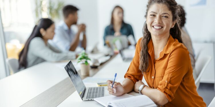 Tecmilenio destaca la importancia de medir el bienestar laboral en las organizaciones