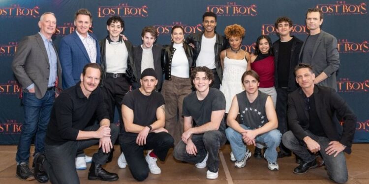 Destacan con 12 nominaciones a los premios Tony los musicales «The Lost Boys» y «Schmigadoon!»