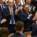 Invisten a Péter Magyar como nuevo primer ministro de Hungría y pone fin a 16 años de Orbán